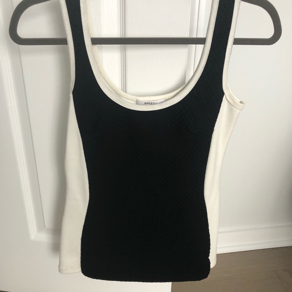 Bailey 44 Black & White quilted tank top size S